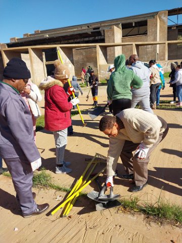 nelson mandela cleanup3